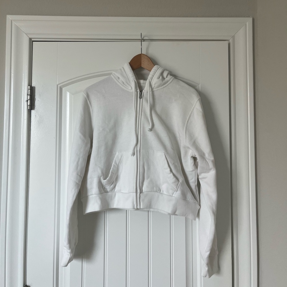 Hollister White Zip-Up Cropped Hoodie